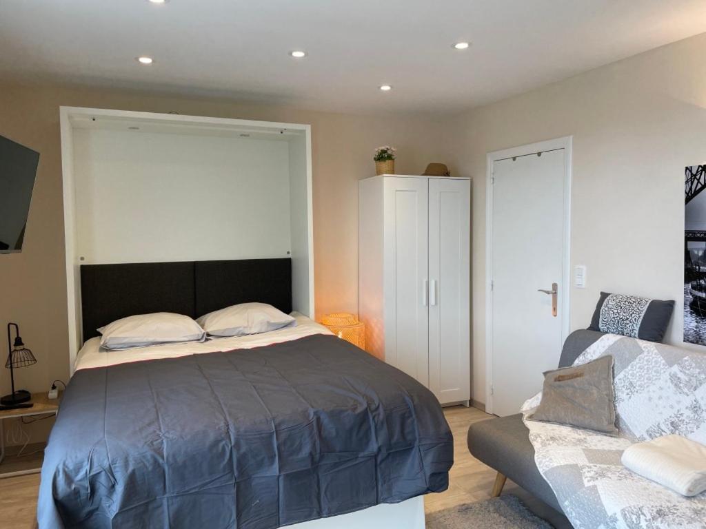 Apartamento Studio Vue Sur Meuse Namur Exterior foto